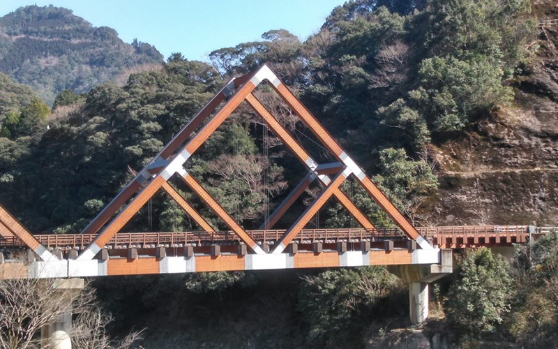 橋の塗装（宮崎県）